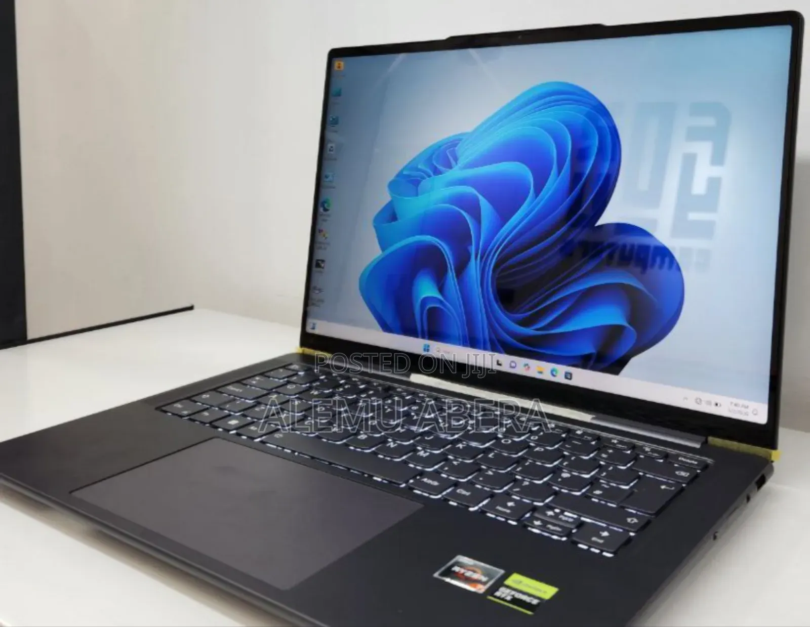 New Laptop Lenovo 32GB AMD Ryzen 7 SSD 512GB