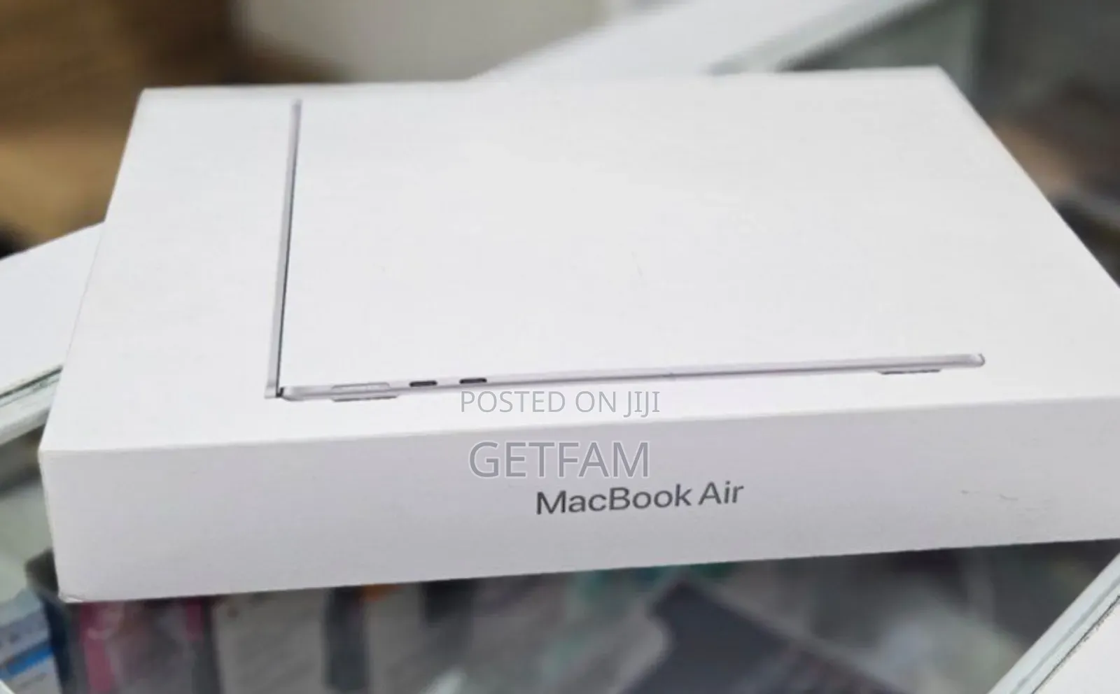 New Laptop Apple MacBook Air 2025 M4 13-inch 16GB Apple M4 SSD 256GB