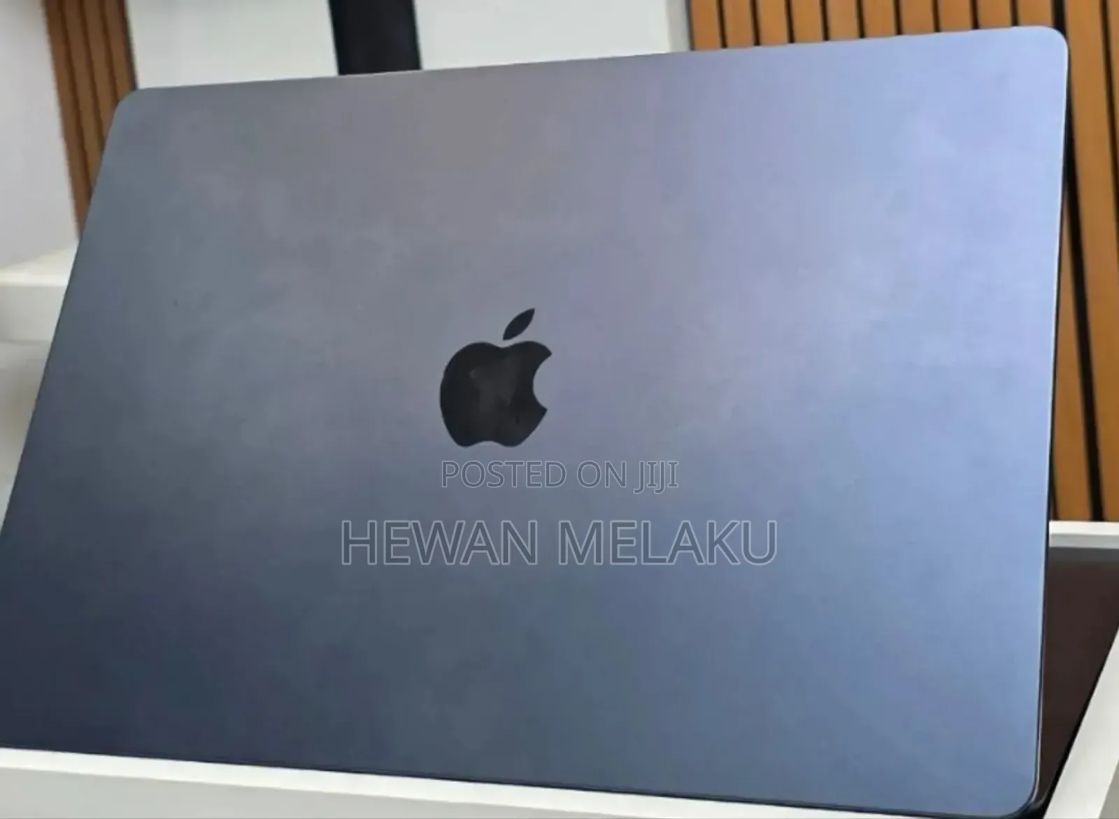 New Laptop Apple MacBook Air 2025 M4 15-inch 16GB Apple M4 SSD 256GB