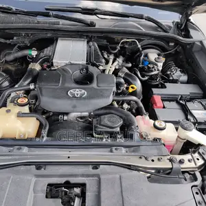 Toyota Hilux 2021 Gray