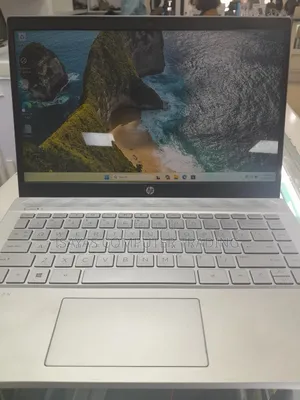 New Laptop HP Pavilion 14 16GB Intel Core i5 SSD 512GB