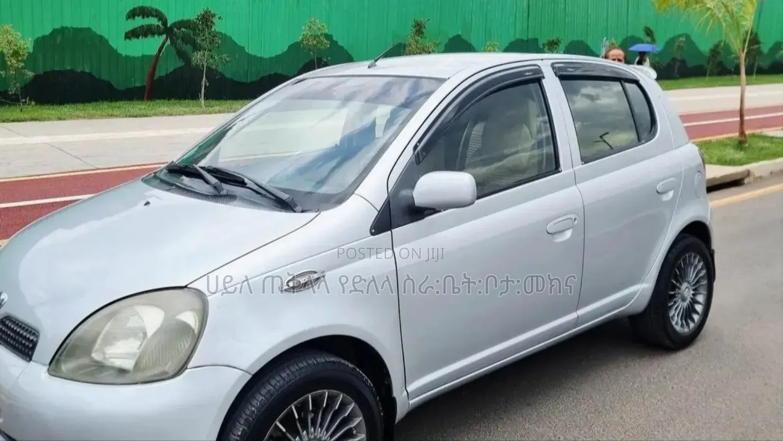 Toyota Vitz 2001 Silver