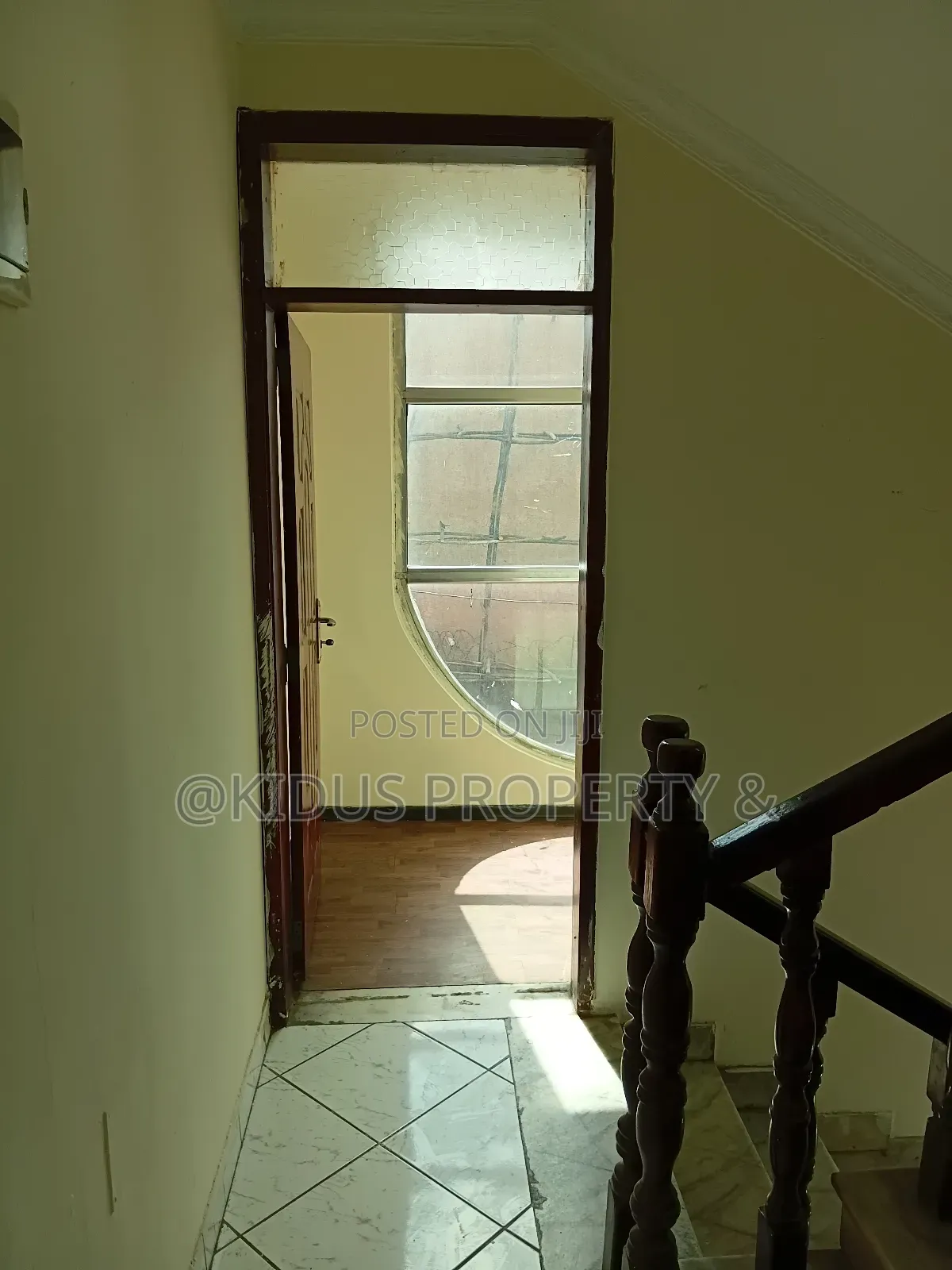 7bdrm Townhouse / Terrace in Nasswe Real State, Nifas Silk-Lafto