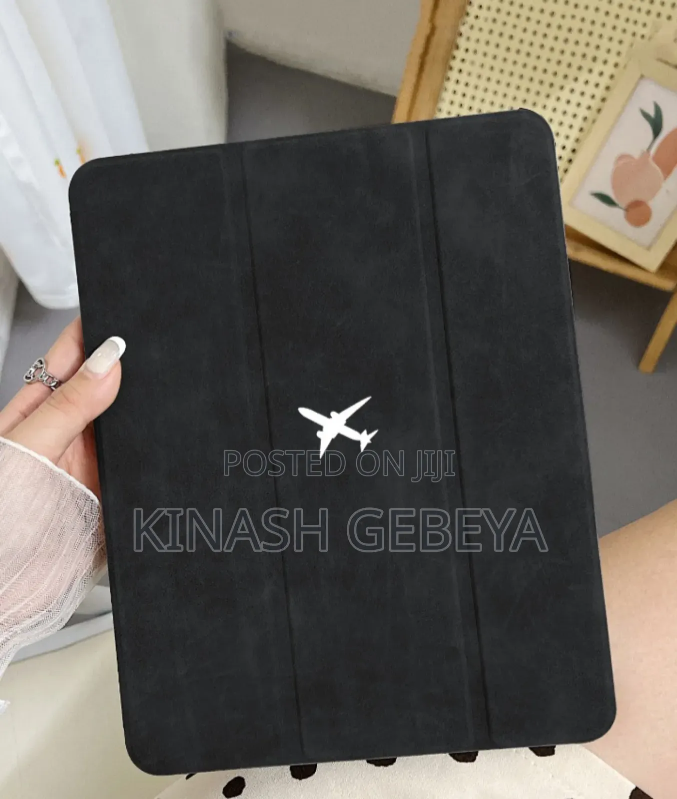 Minimalist and Sleek Tablet Case