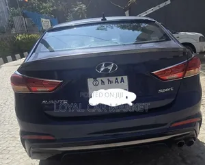 Hyundai Avante 2017 Blue