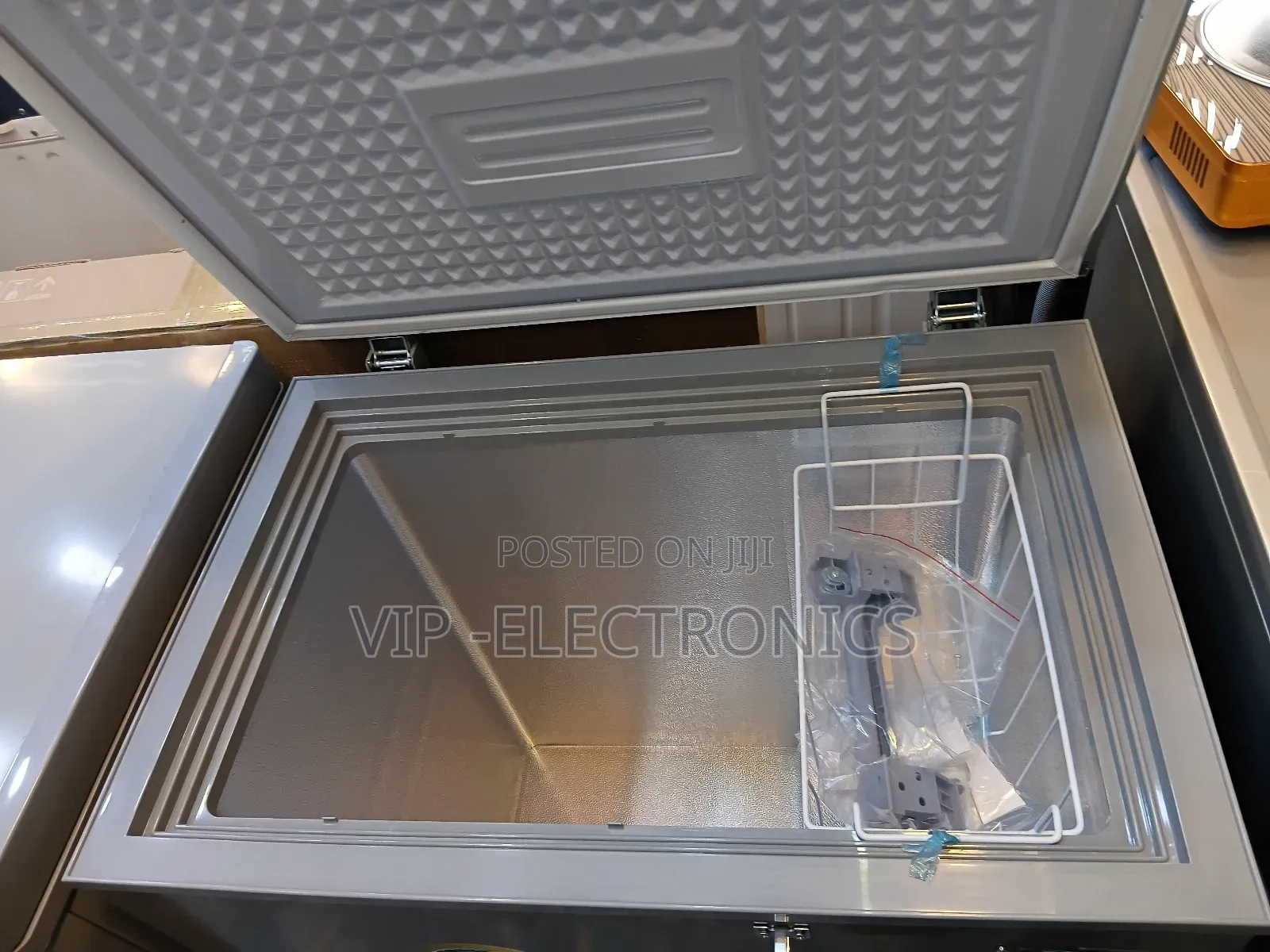 Seco Chest Freezer 320 Deep