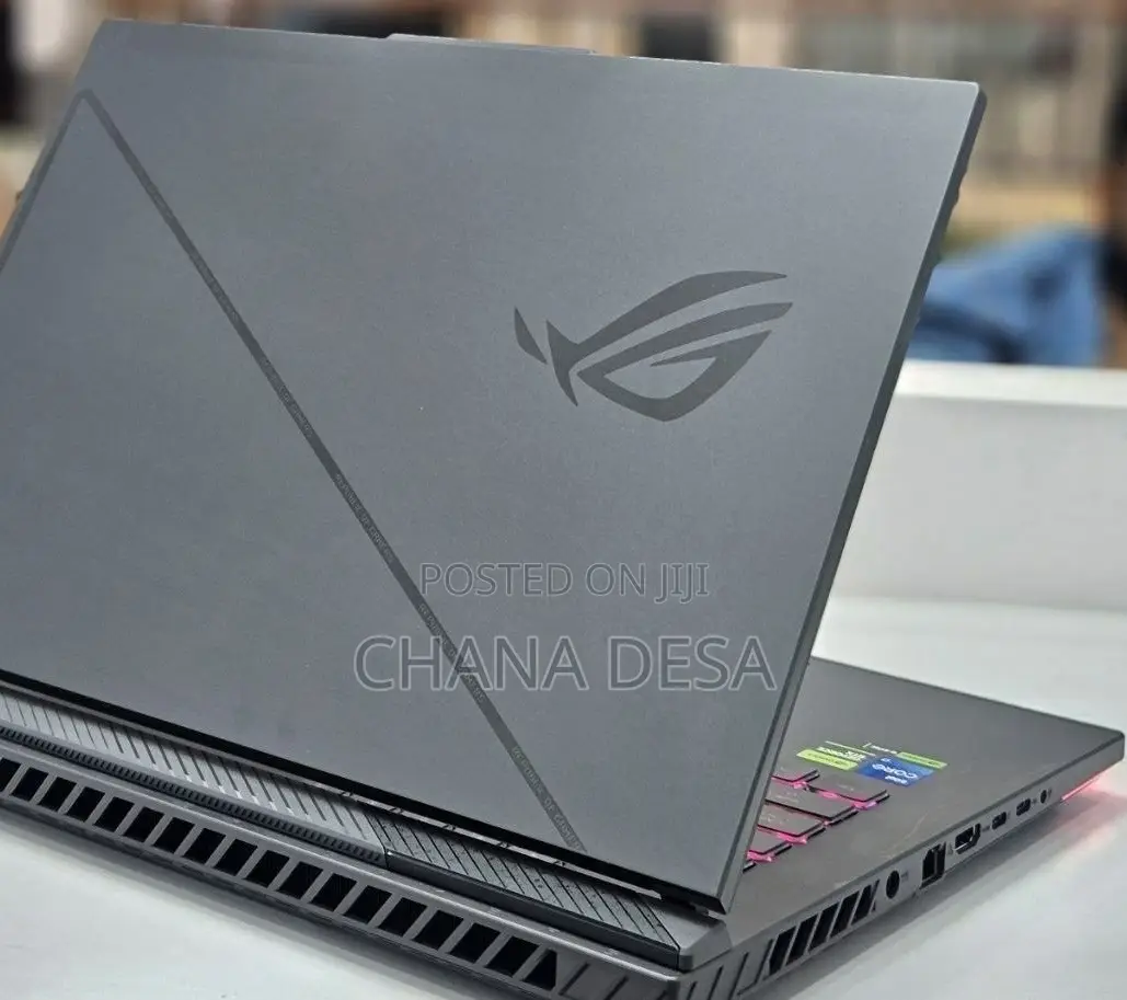 New Laptop Asus 32GB SSD 2T