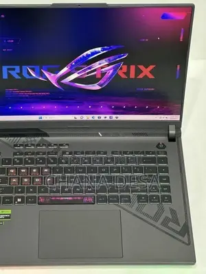 New Laptop Asus 32GB SSD 2T