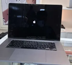 New Laptop Apple MacBook Pro 2019 32GB Intel Core i9 SSD 512GB