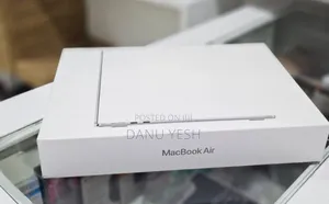 New Laptop Apple MacBook Air 2025 M4 13-inch 16GB Apple M4 SSD 256GB