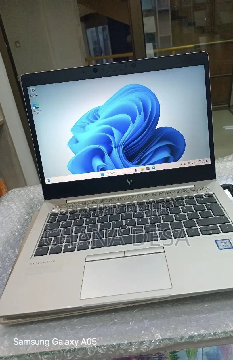 New Laptop HP EliteBook 830 8GB Intel Core i5 SSD 512GB