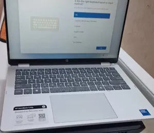New Laptop HP OmniBook 5 Flip 16GB Intel Core 7 SSD 512GB