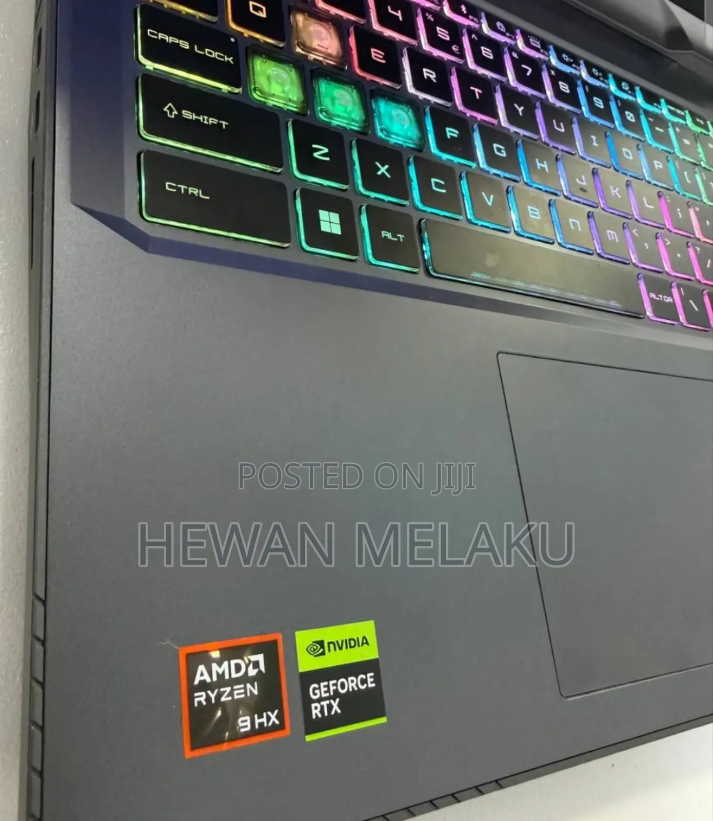 New Laptop MSI Vector 16 HX AI A2XWIG 16GB AMD Ryzen 9 SSD 1T