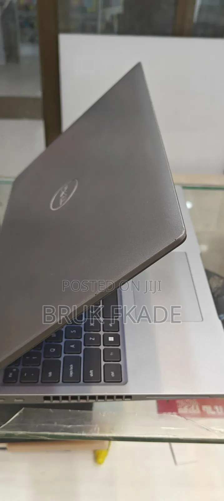 New Laptop Dell Latitude 5540 8GB Intel Core i7 SSD 256GB