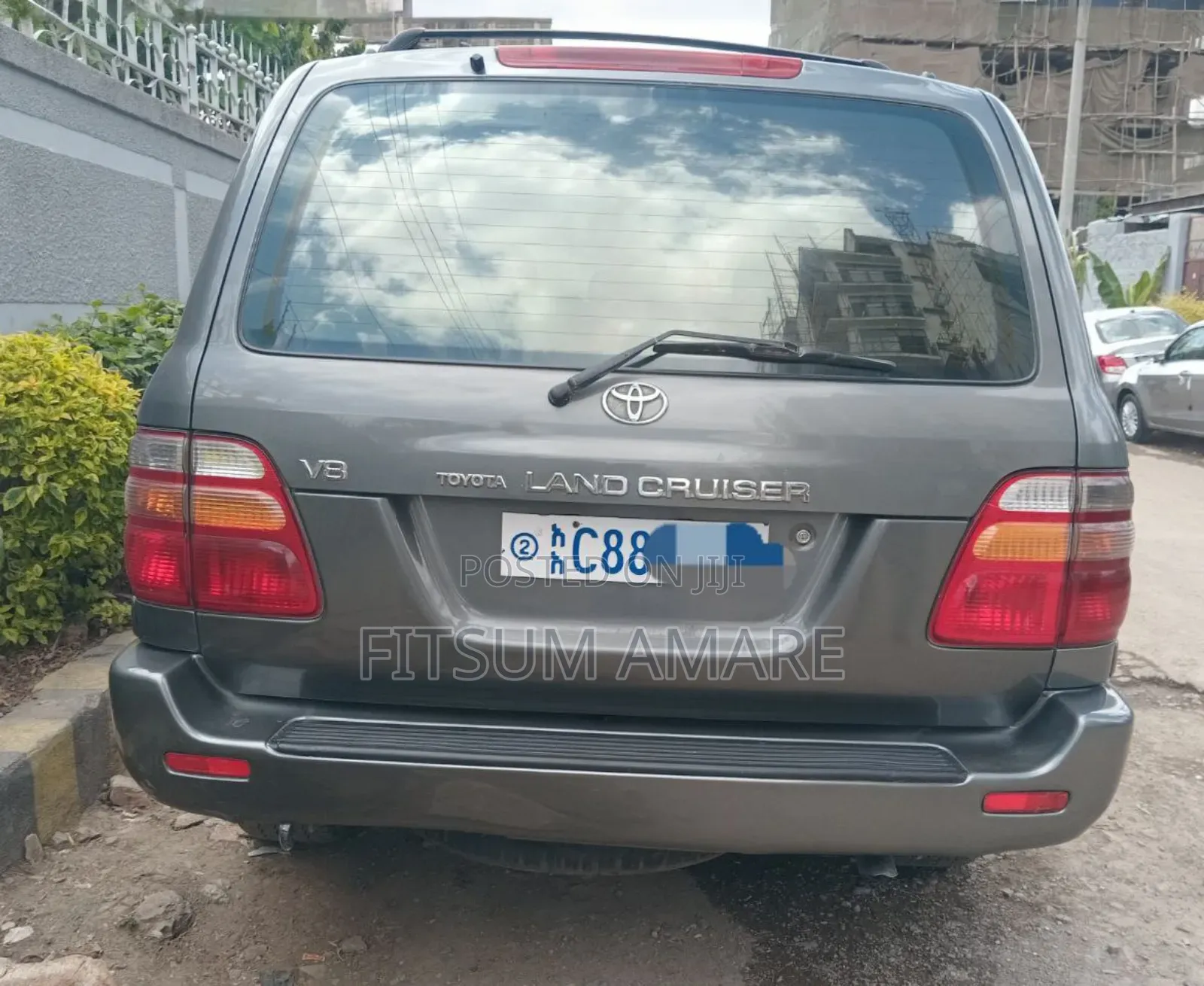 Toyota Land Cruiser 2002 Gray