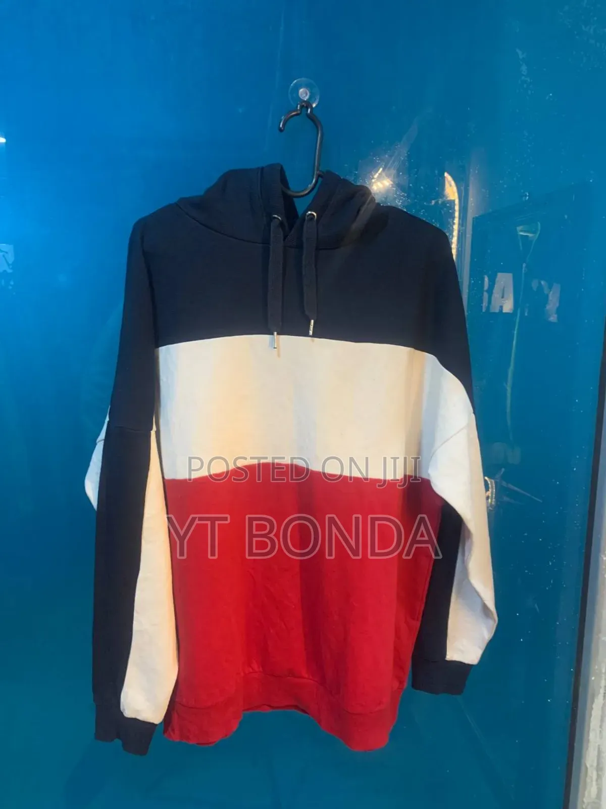 Hoodie Shurab Bonda