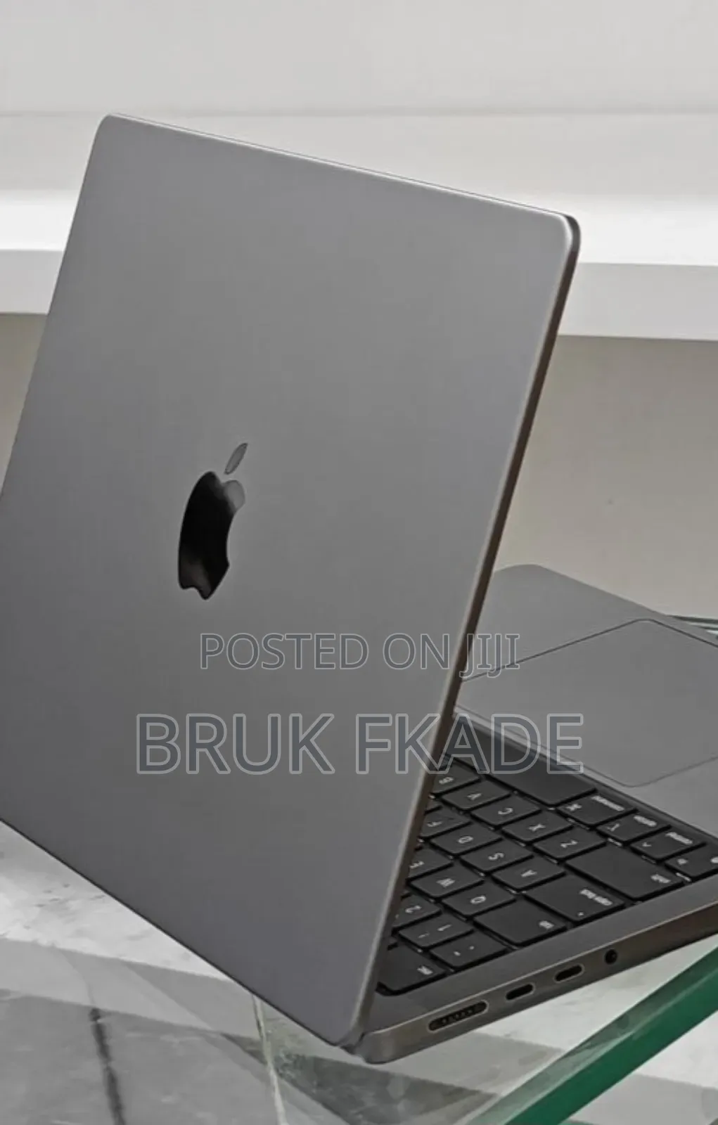 New Laptop Apple MacBook Air 2020 M1 8GB AMD Ryzen 7 SSD 256GB