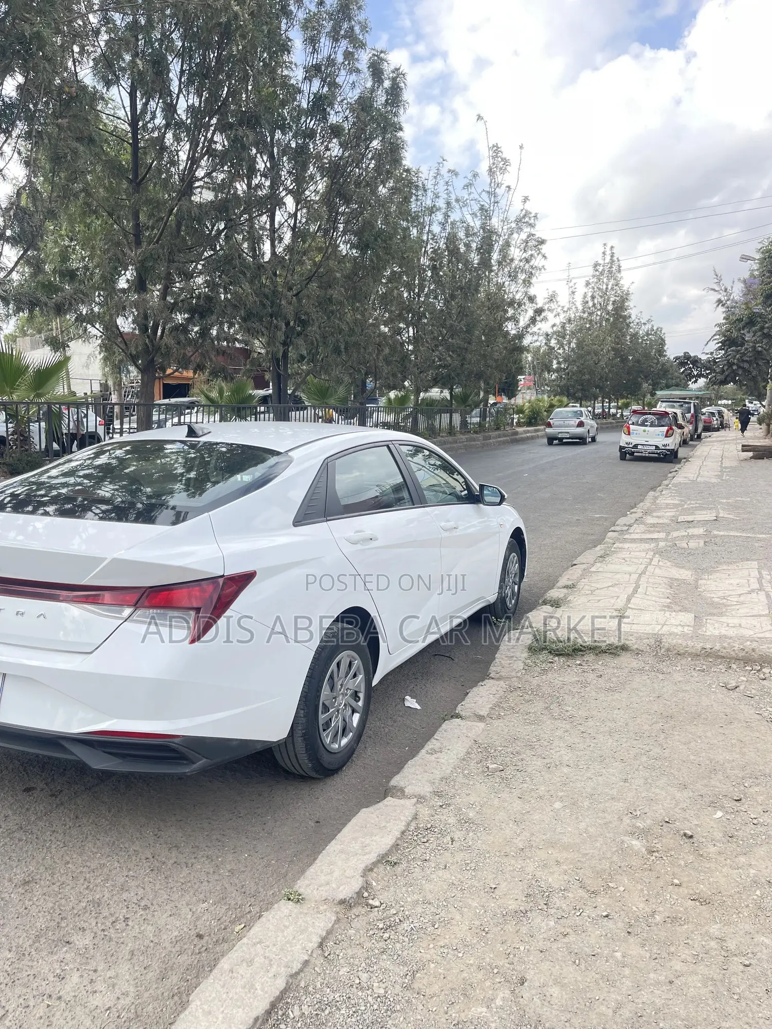 Hyundai Elantra 2022 White