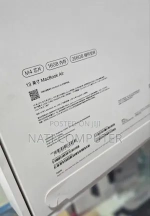 New Laptop Apple MacBook Air 2025 M4 13-inch 16GB Apple M4 SSD 256GB