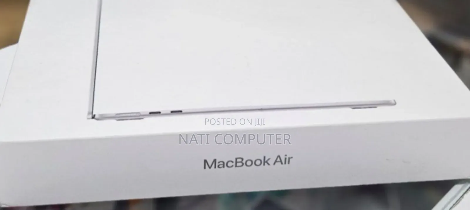 New Laptop Apple MacBook Air 2025 M4 13-inch 16GB Apple M4 SSD 256GB