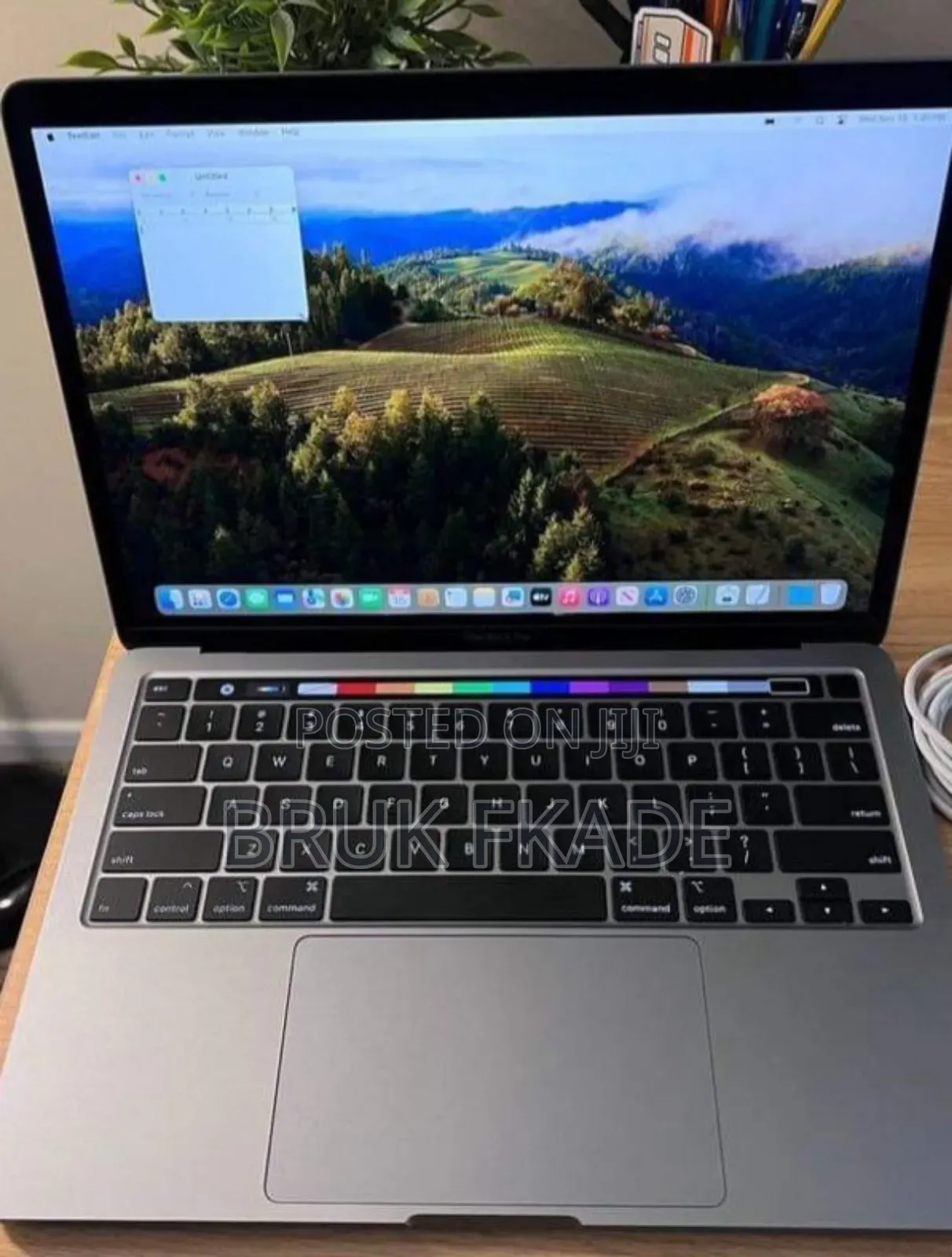New Laptop Apple MacBook Pro M1 8GB Apple M1 Pro SSD 256GB