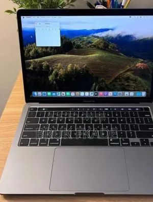New Laptop Apple MacBook Pro M1 8GB Apple M1 Pro SSD 256GB