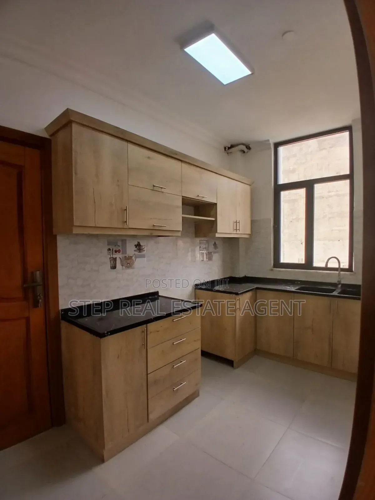4bdrm Apartment in Bole for rent