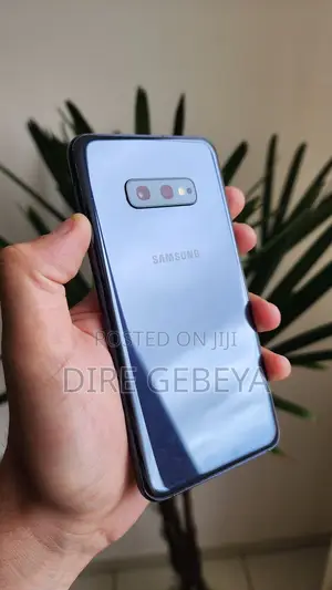 New Samsung Galaxy S10 5G 256 GB Black
