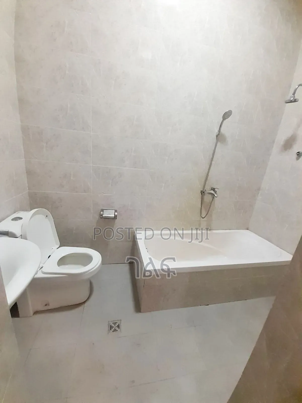 3bdrm Villa in የሚሸጥ ቪላ አያት 150 ካሬ, Bole for sale