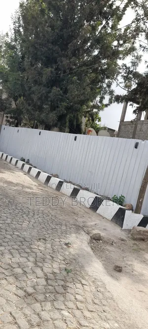 ለሽያጭ የወጣ ቦታ ቦሌ ቡልቡላ