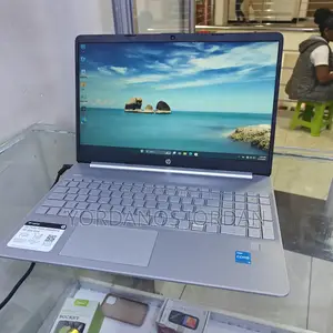 New Laptop HP Stream Notebook 8GB Intel Core i5 SSD 256GB