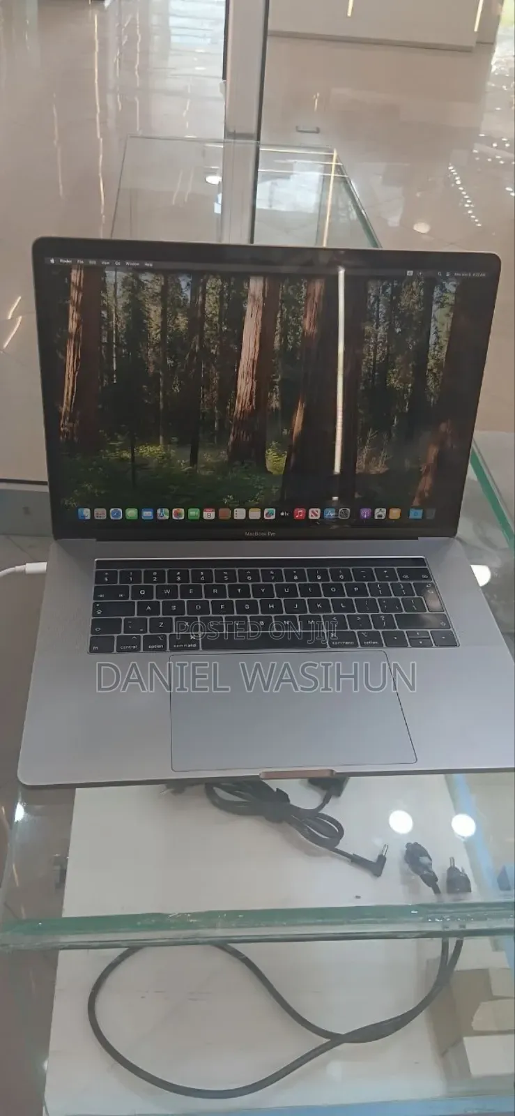 New Laptop Apple MacBook Pro 2019 32GB Intel Core i9 SSD 2T