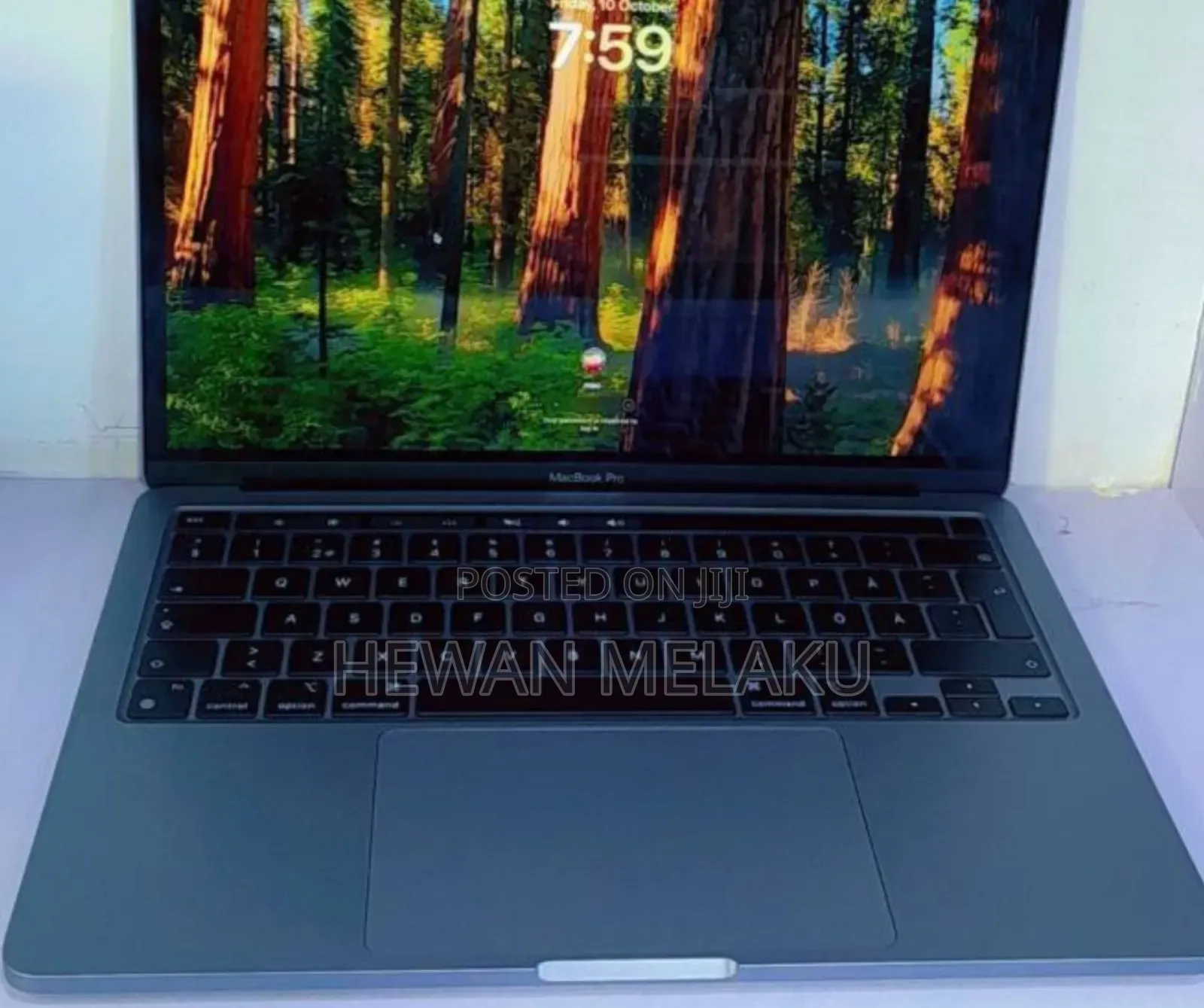 New Laptop Apple MacBook Pro M1 8GB Apple M1 SSD 256GB