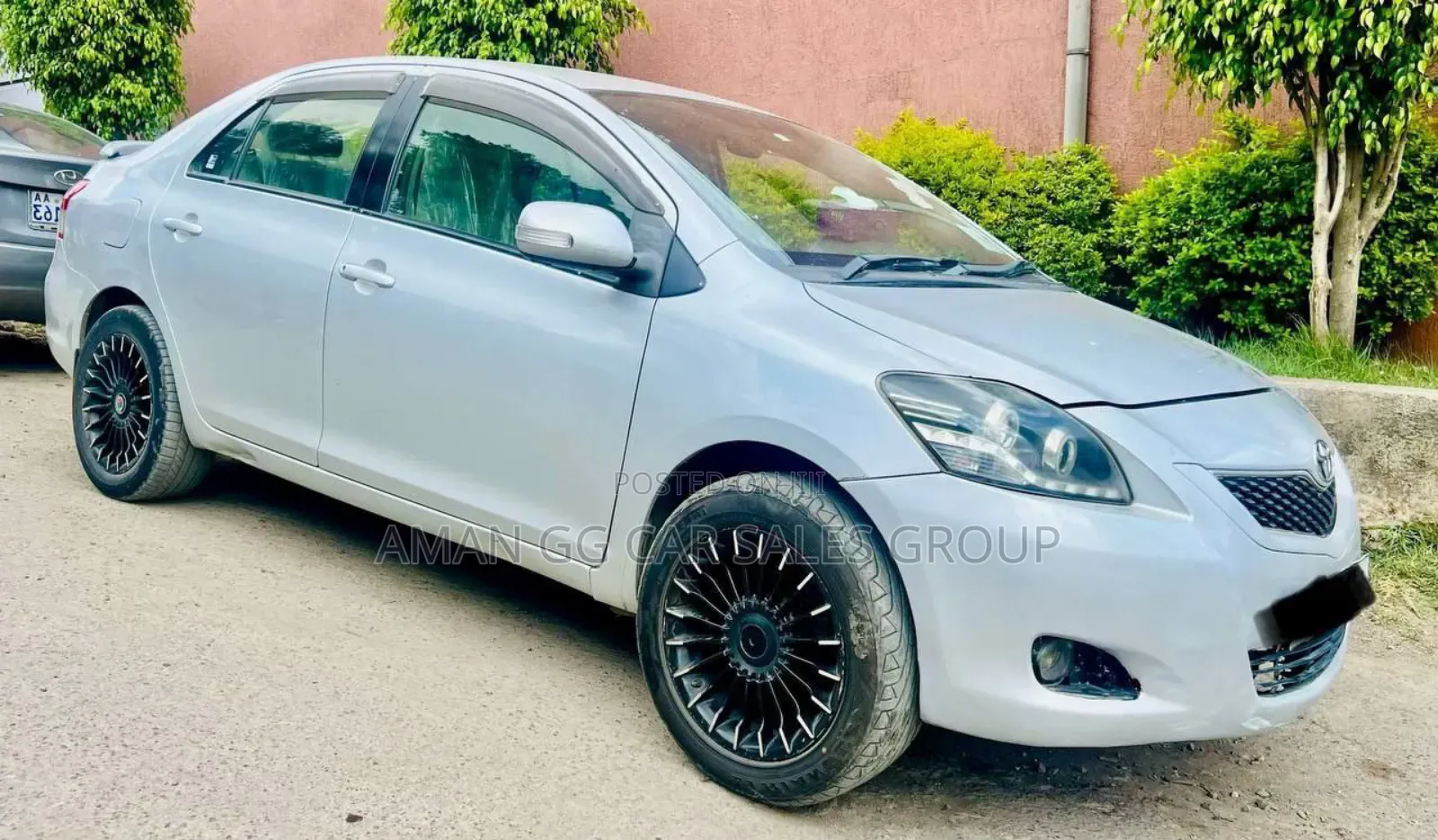 Toyota Yaris 2010 Silver