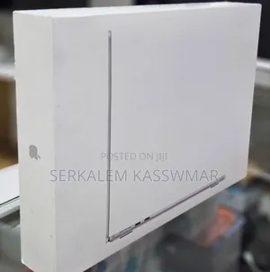 New Laptop Apple MacBook Air 2025 M4 13-inch 16GB Apple M4 SSD 256GB
