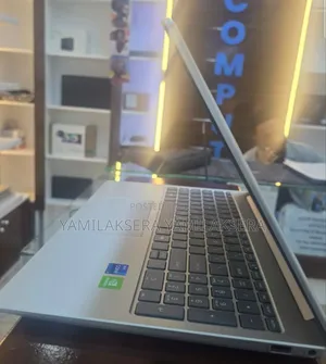 New Laptop HP Stream Notebook 8GB Intel Core i7 SSD 512GB