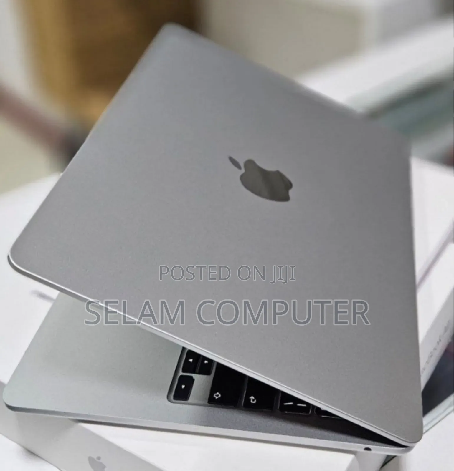 New Laptop Apple MacBook Air 2025 M4 15-inch 16GB Apple M4 SSD 256GB