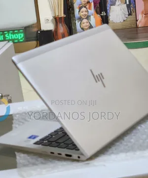 New Laptop HP EliteBook 840 G8 16GB Intel Core i7 SSD 512GB