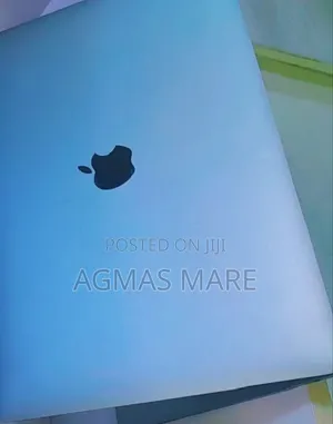 New Laptop Apple MacBook Pro M1 8GB Apple M1 SSD 256GB