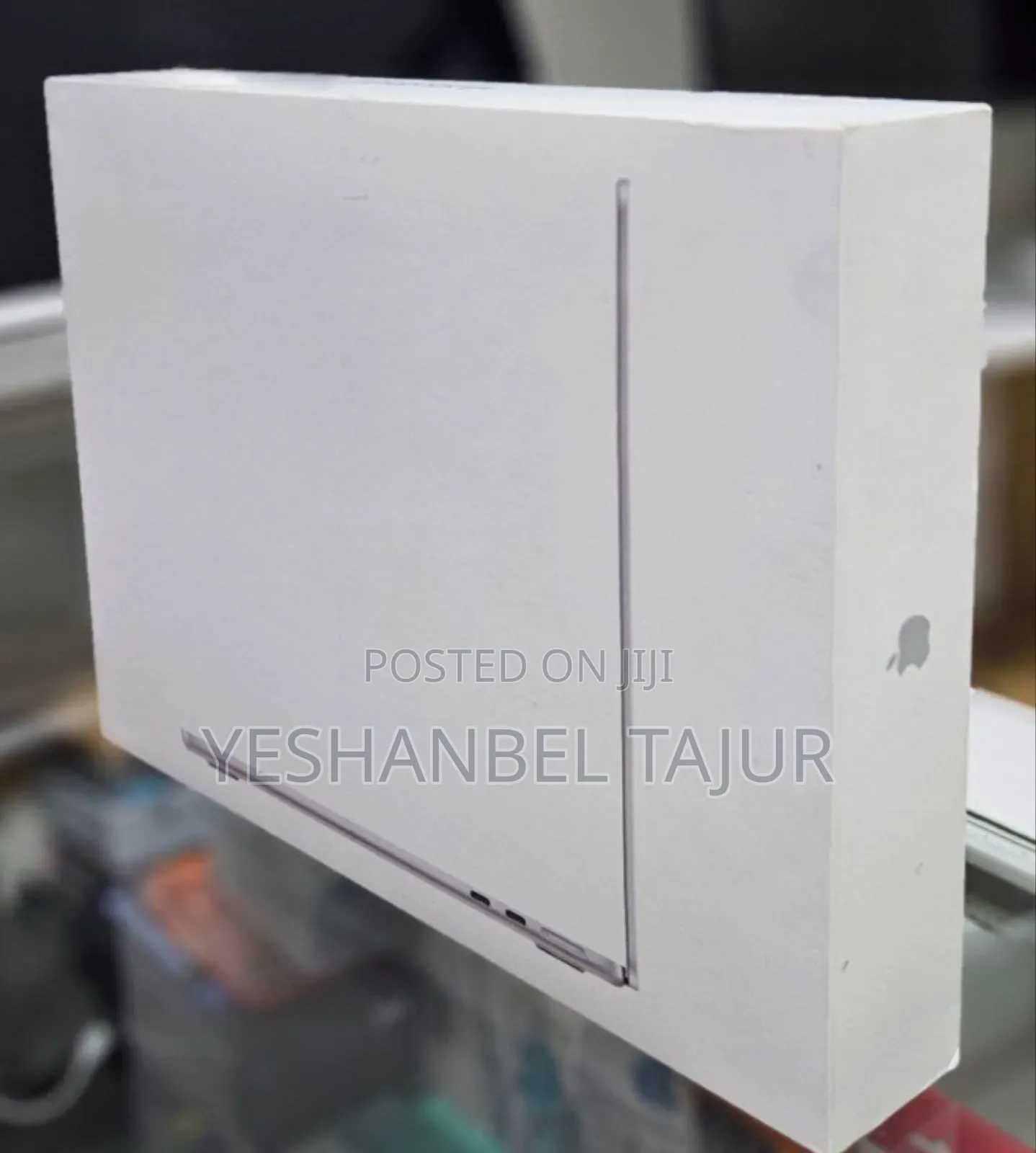 New Laptop Apple MacBook Air 2025 M4 13-inch 16GB Apple M4 SSD 256GB