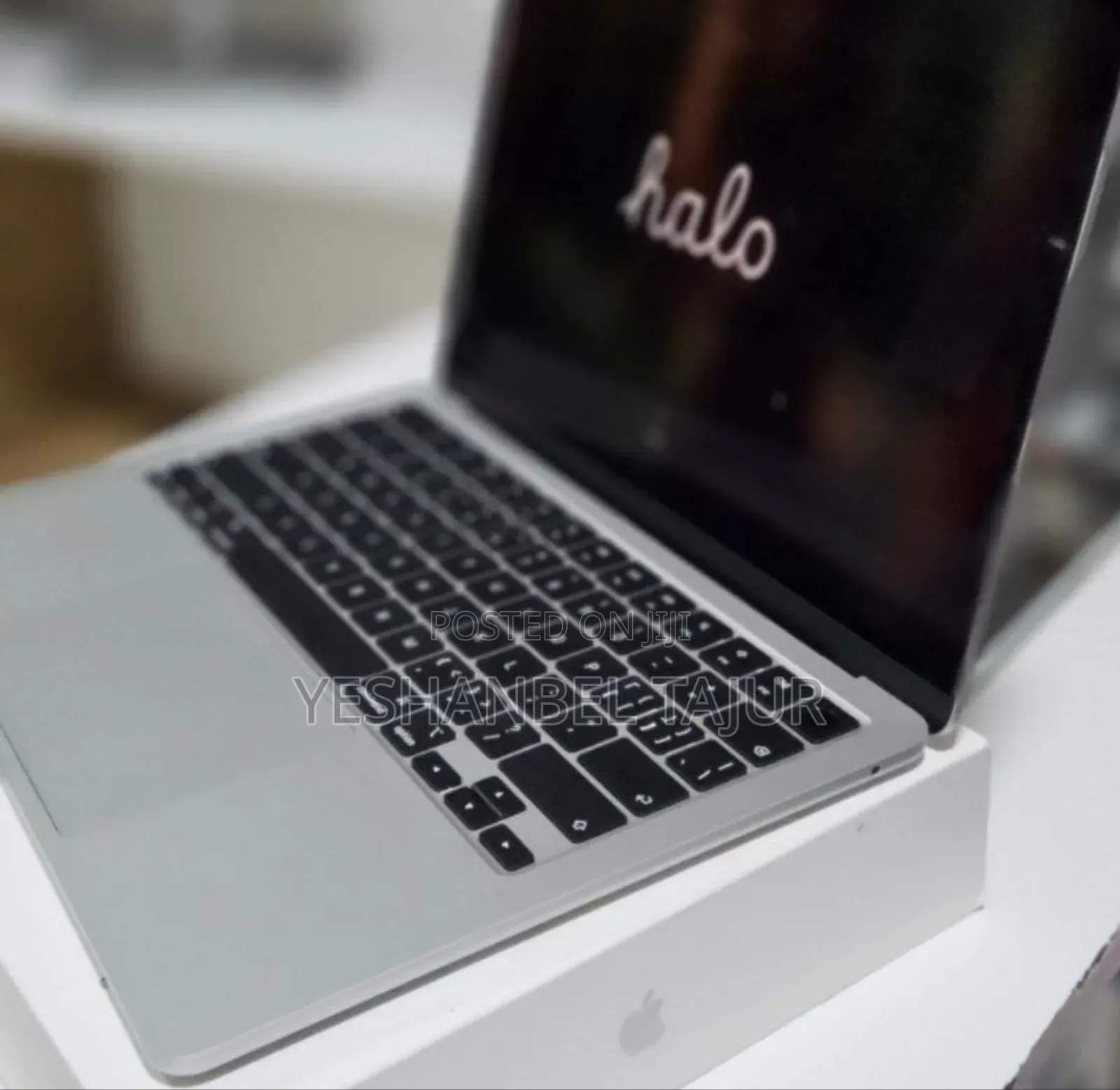 New Laptop Apple MacBook Air 2025 M4 13-inch 16GB Apple M4 SSD 256GB