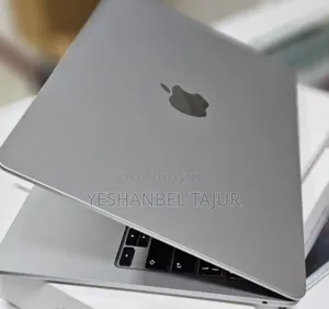 New Laptop Apple MacBook Air 2025 M4 13-inch 16GB Apple M4 SSD 256GB