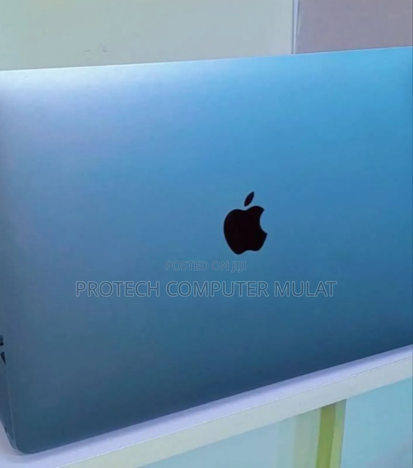 New Laptop Apple MacBook Air 2020 M1 8GB Apple M1 SSD 256GB