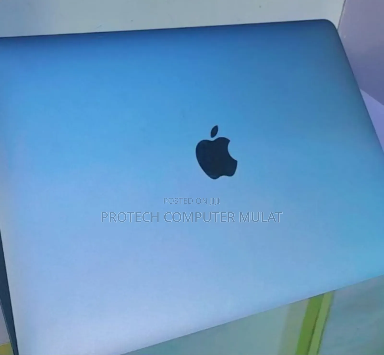 New Laptop Apple MacBook Air 2020 M1 8GB Apple M1 SSD 256GB