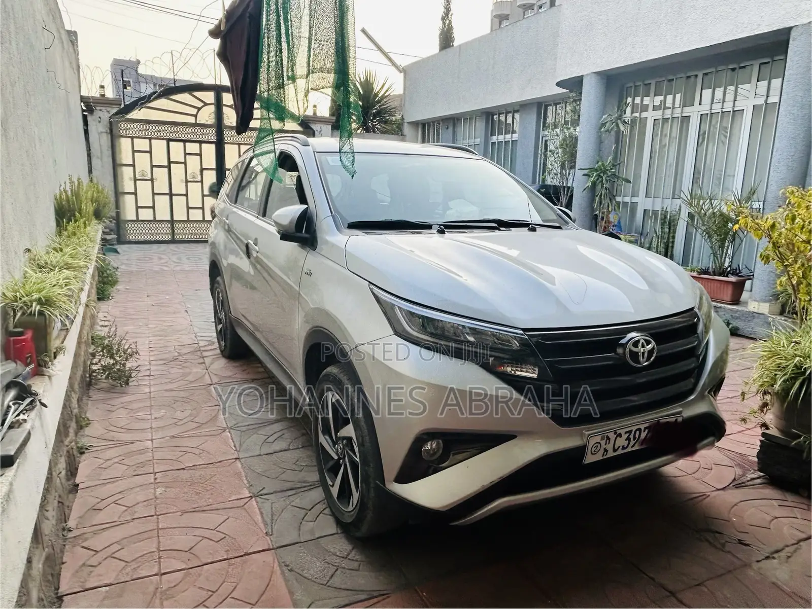 Toyota Rush 2022 Silver