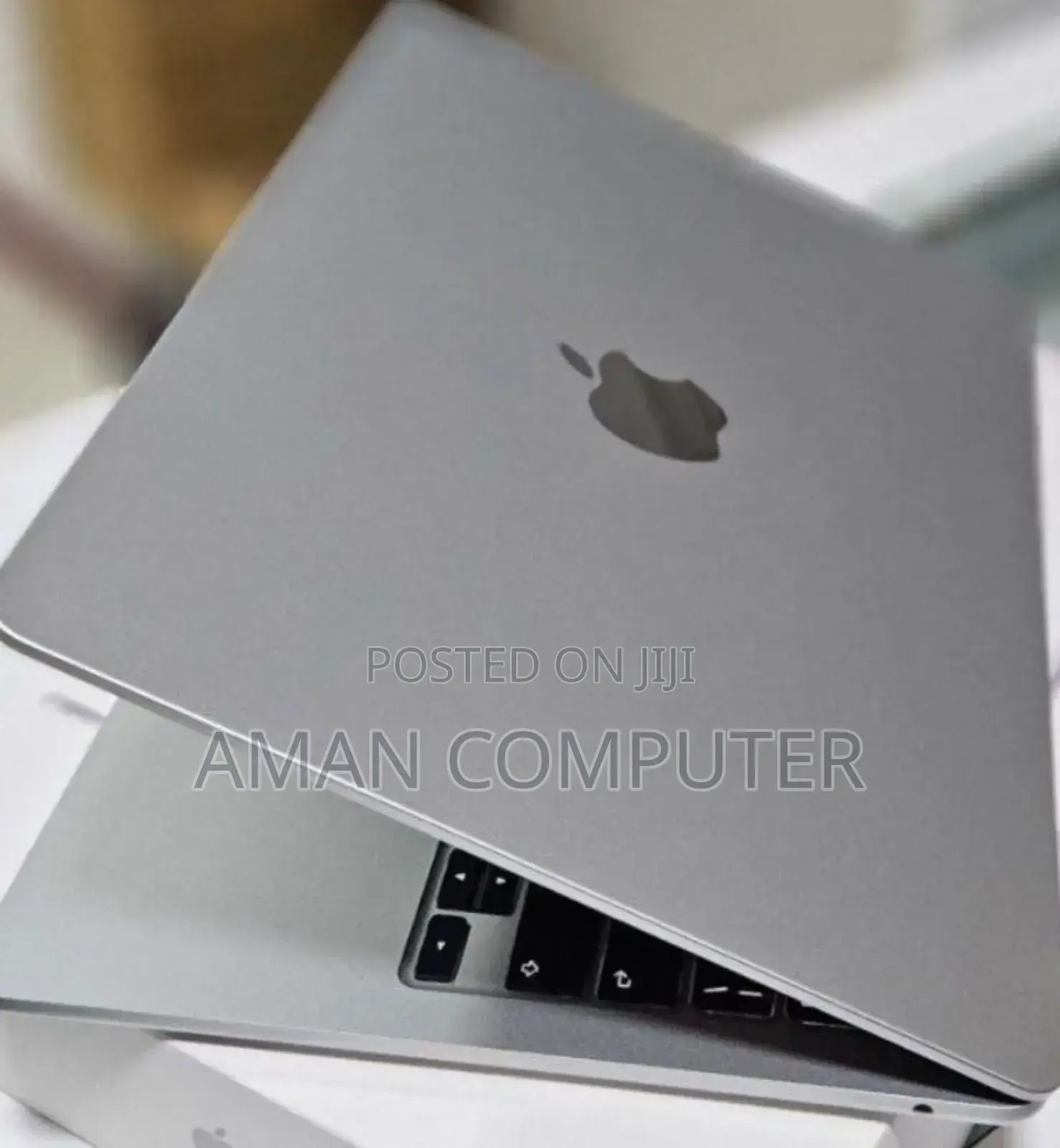 New Laptop Apple MacBook Air 2025 M4 13-inch 16GB Apple M4 SSD 256GB