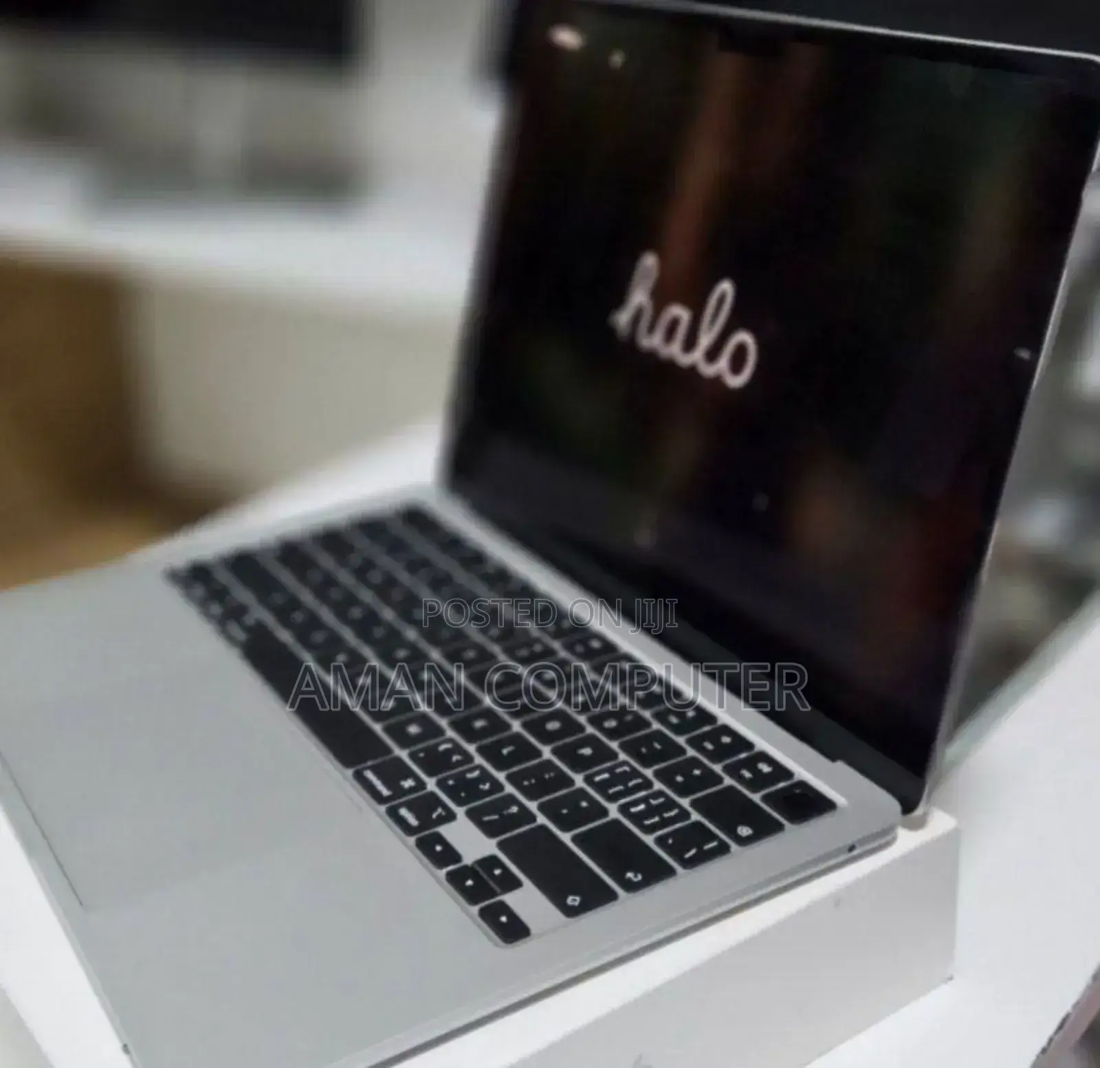 New Laptop Apple MacBook Air 2025 M4 13-inch 16GB Apple M4 SSD 256GB