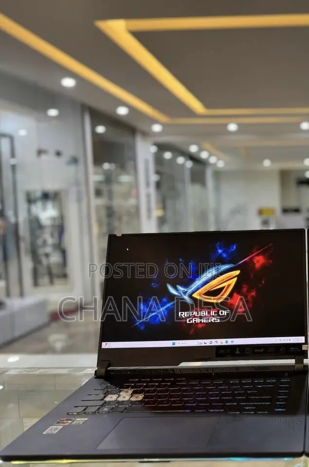 New Laptop Asus ROG Strix G15 16GB AMD Ryzen 9 SSD 512GB