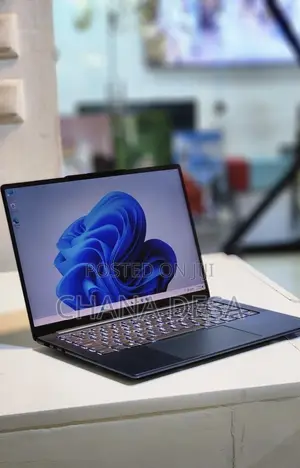 New Laptop Lenovo 16GB Intel Core i7 SSD 1T