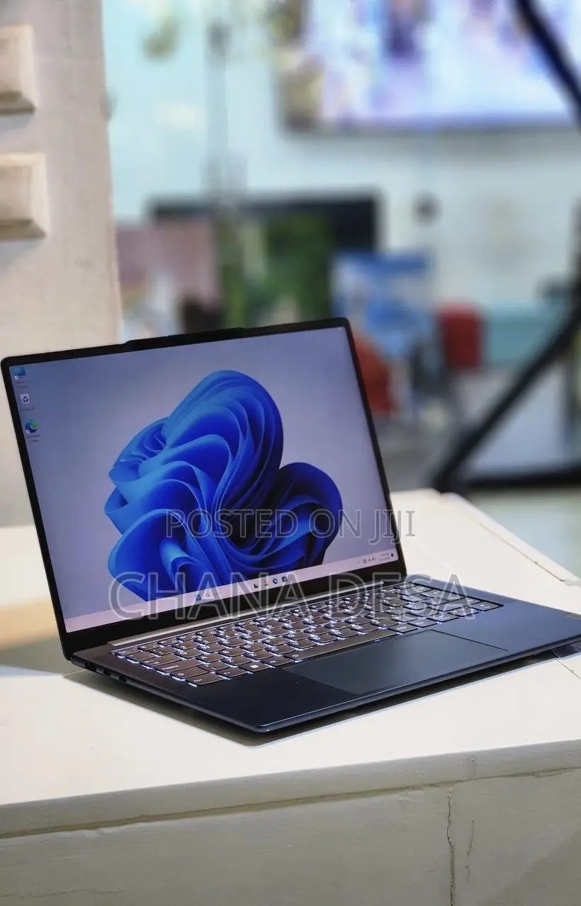 New Laptop Lenovo 16GB Intel Core i7 SSD 1T